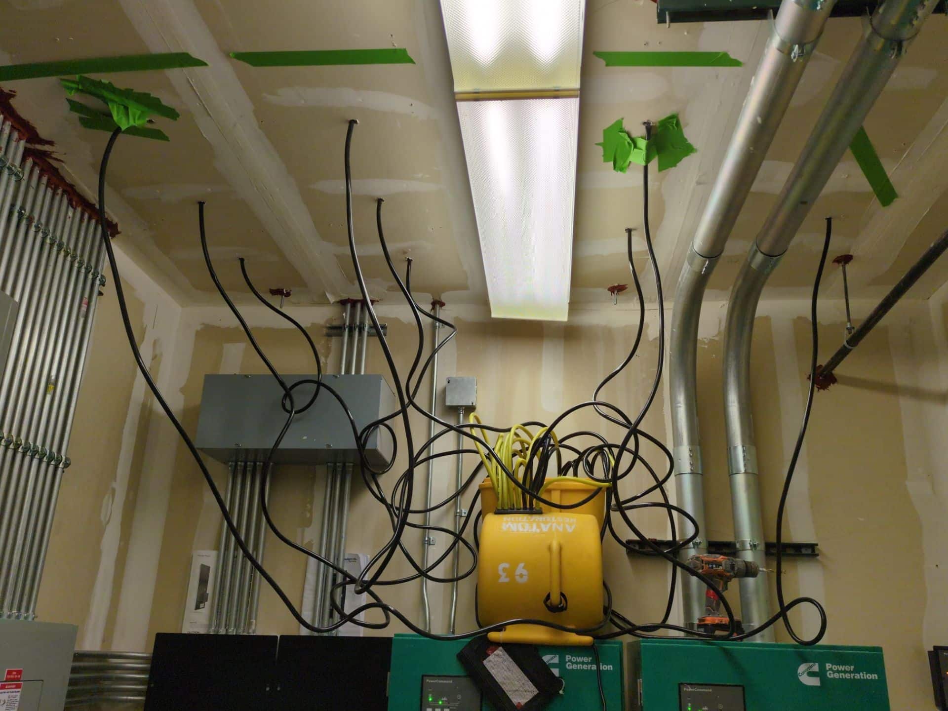 Ceiling drying with tubes setup